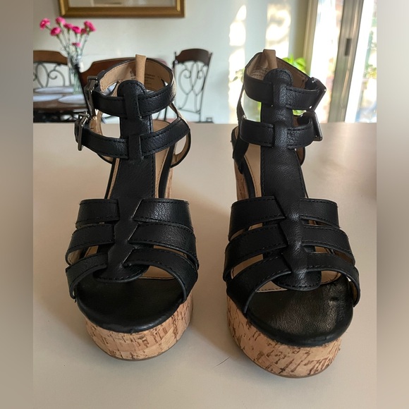 Express Black Cork Wedges - Picture 2 of 7